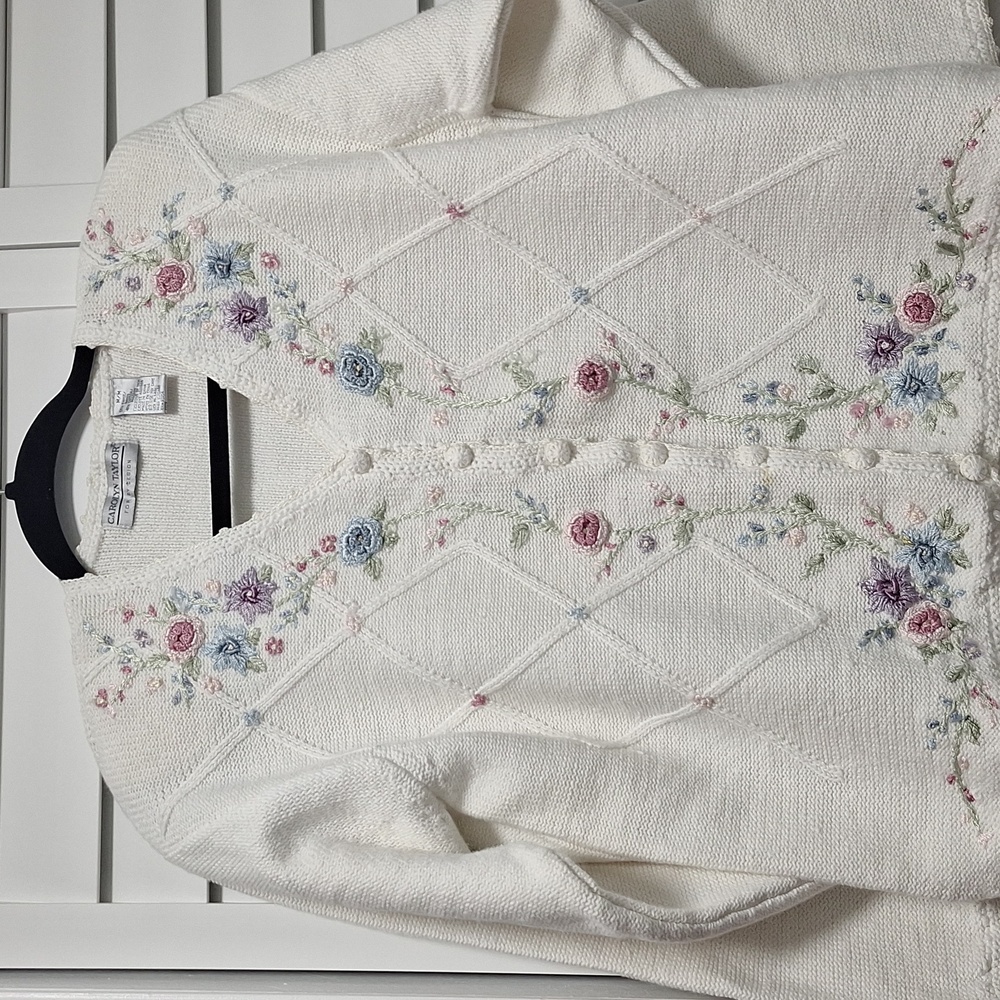 Vintage Hand embroidered button up floral sweater size Medium